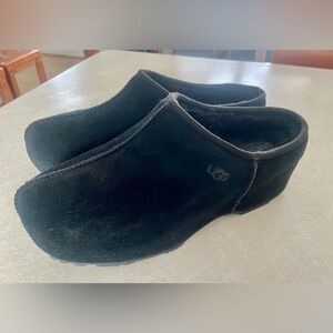 Ugg Cottage Clog Black Suede size 9